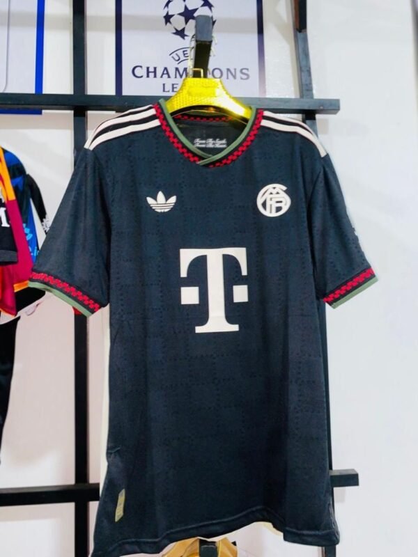 0a29a03d-50c3-40ba-9708-09d81d7ba6c9-2 Bayern munich extérieur 25/26