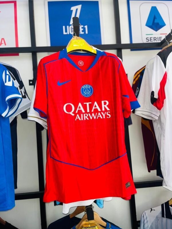dd47850e-66cf-449a-a3c8-b2051eae388d-2 Maillot PSG extérieur