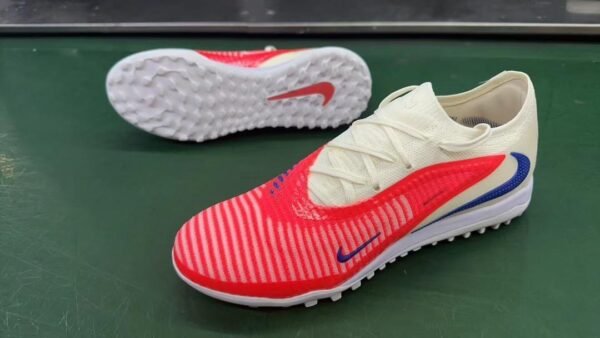 f13a2f3a-19bd-4ca8-9c63-0aa72bf2a483 Crampons rasés Nike