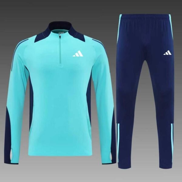 Ensemble jogging adidas