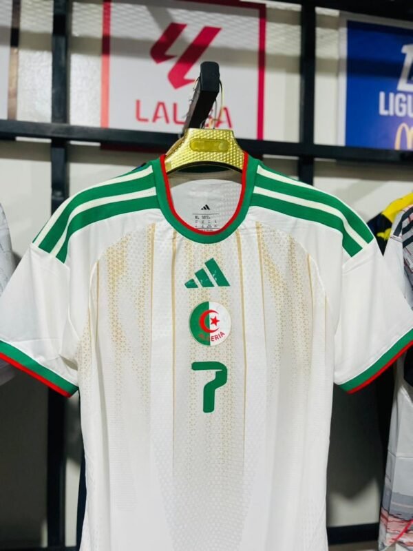 15890cf1-7560-4817-a2fe-157cb0a6f7f0 Maillot Algérie 2026 CDM