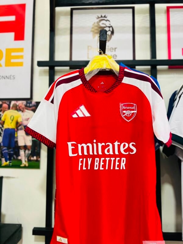 a4e68887-6f40-493a-8f29-93ee9d49738a-2 Maillot Arsenal