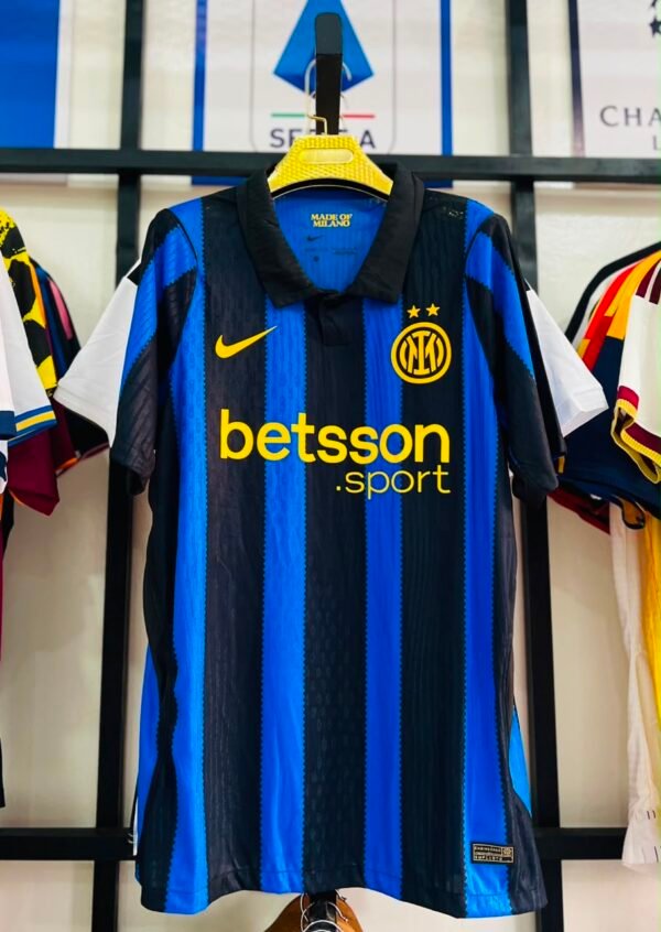 fc67dc24-9d88-43f1-a4b7-d77592d85e58 Maillot Inter Milan