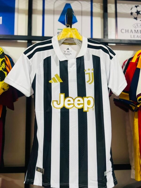 fd5718f7-c275-44f3-aac6-c392c86f77e8 Maillot Juventus
